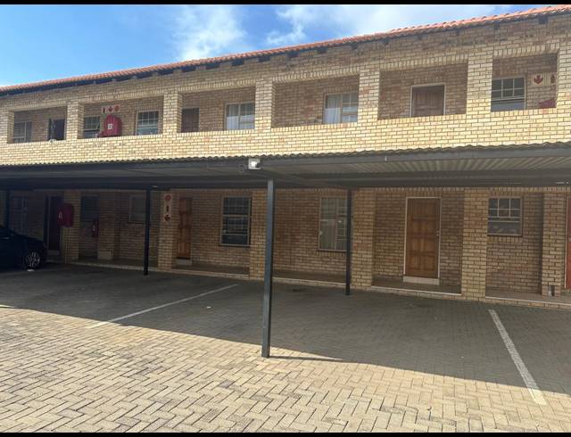 2 BEDROOM APARTMENT FOR SALE IN RUSTENBURG CENTRAL